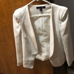 Forever 21 cropped beige blazer size small